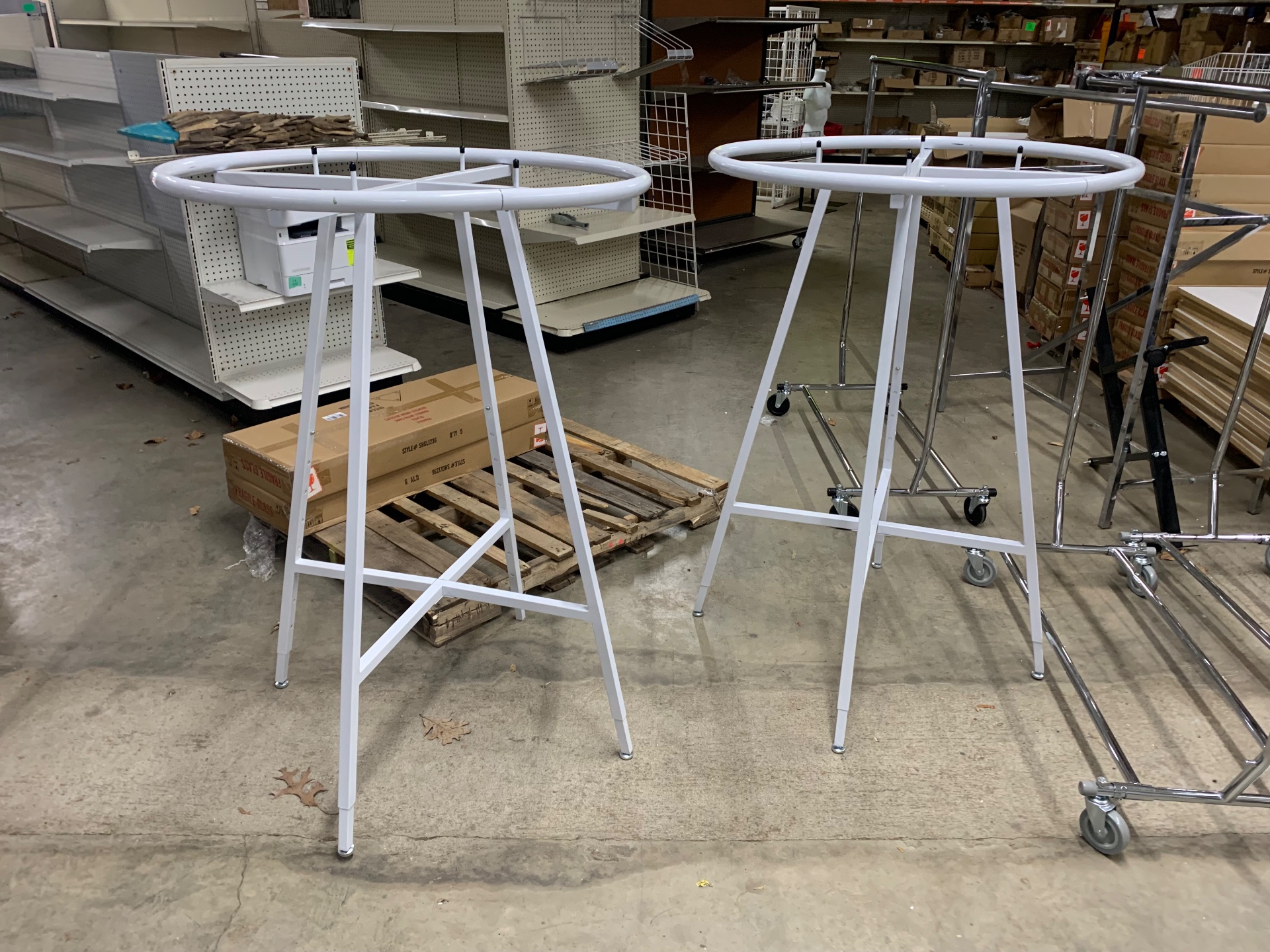 Used White Round Racks