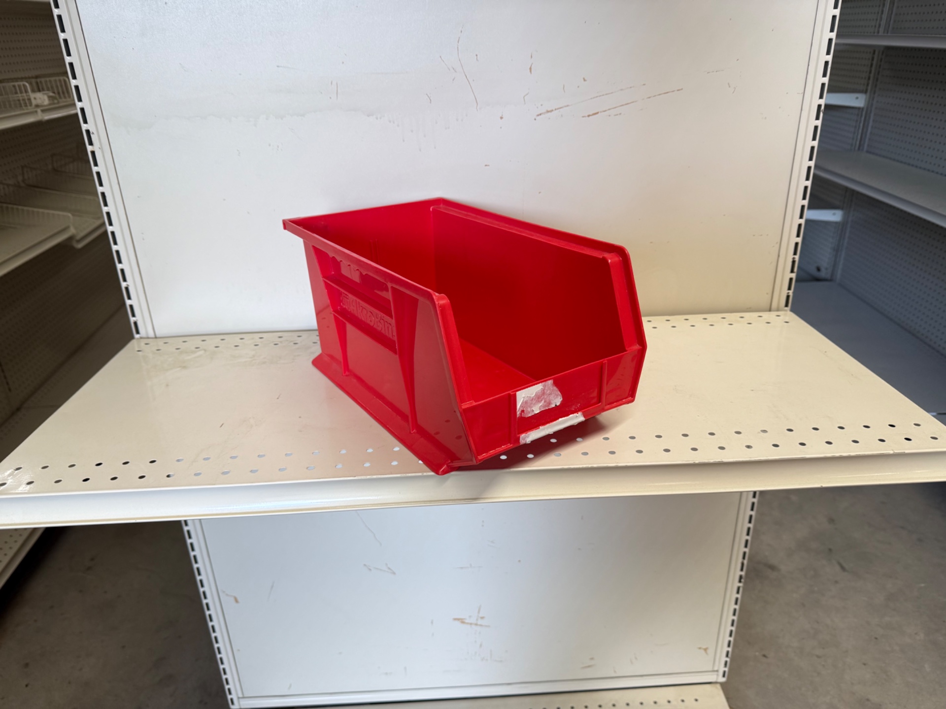 Used AkroBins 30240