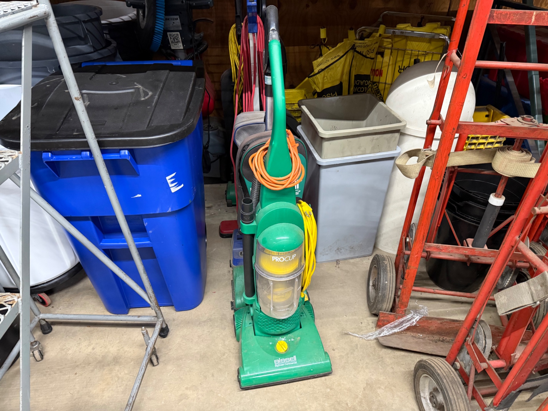 Used Bissell Big Green Commercial Vacuum Cleaner