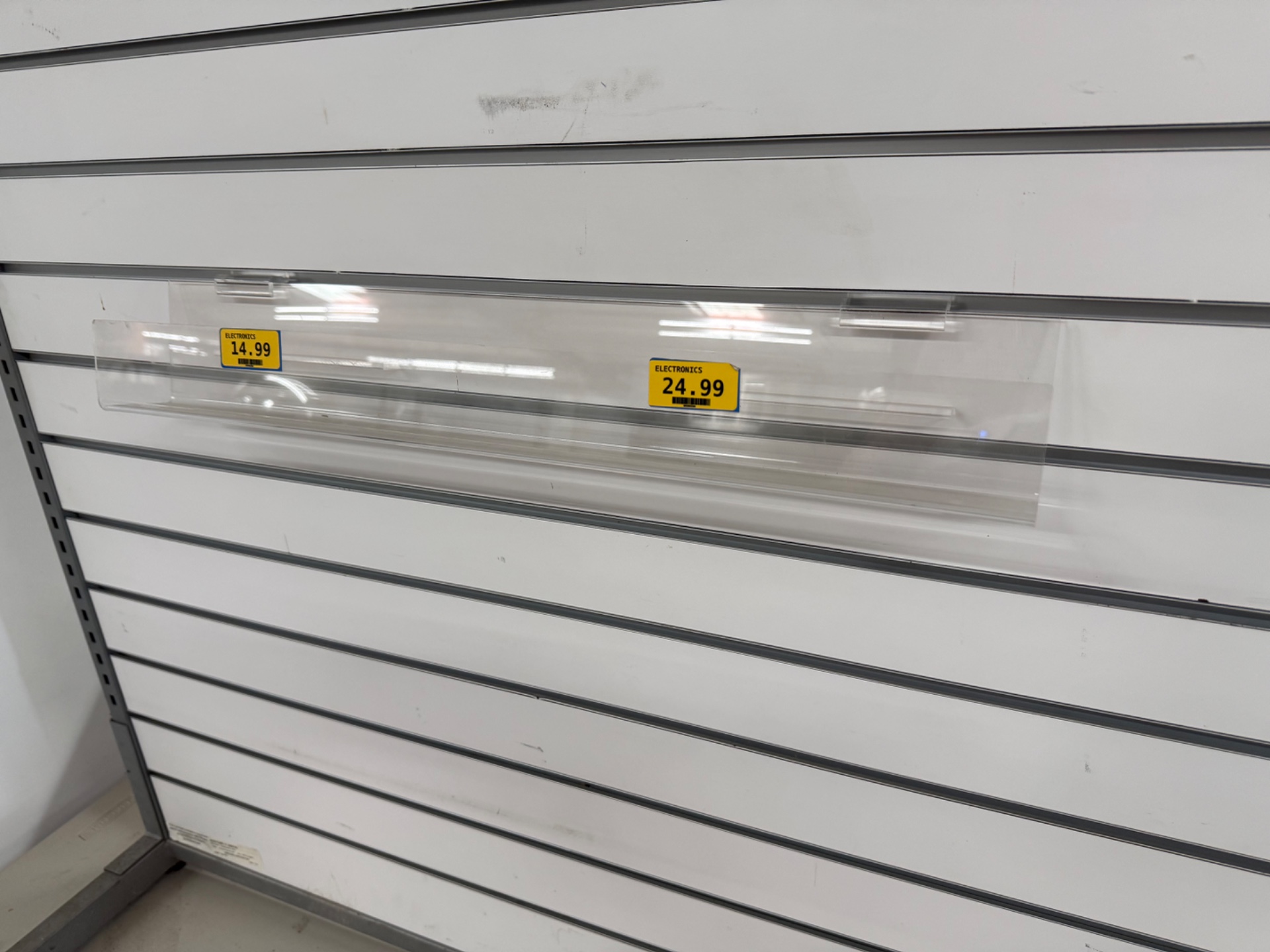 Used Slatwall Plexi Electronics Trays