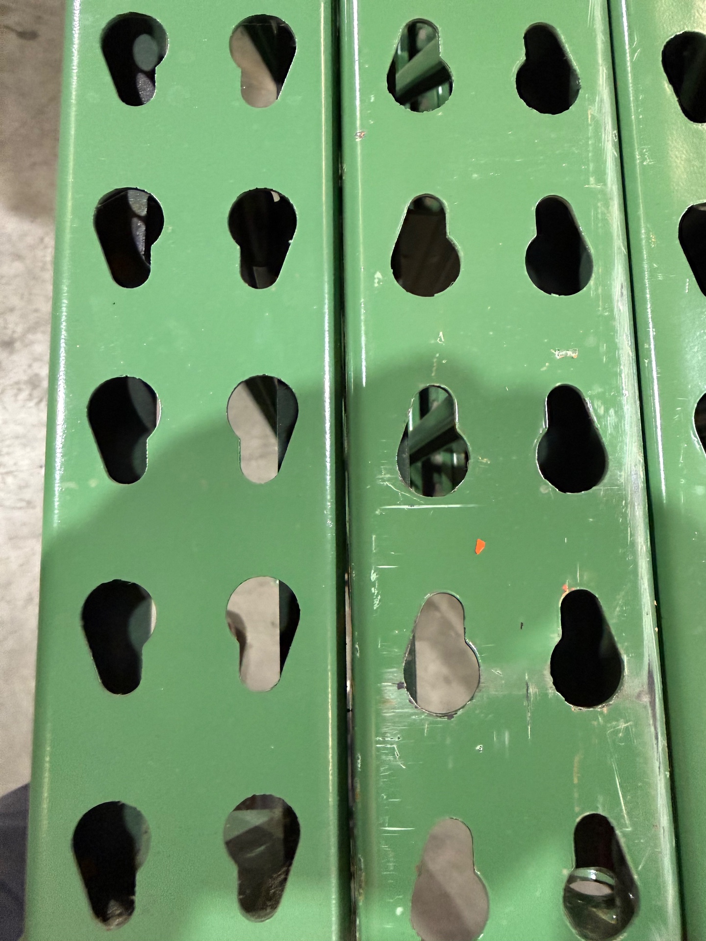 New Teardrop Pallet Rack