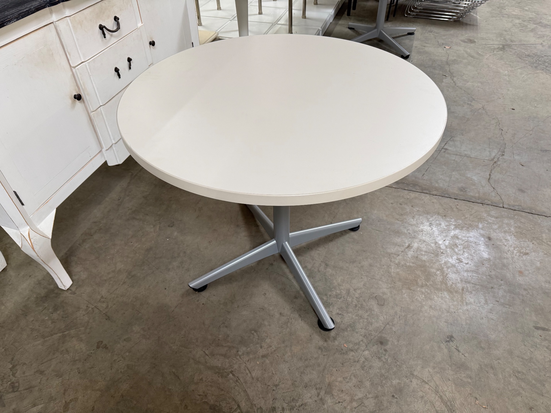 Used Round Break Room Tables
