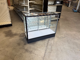 New Black Curved Profile Showcases