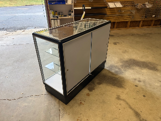 New Black Curved Profile Showcases