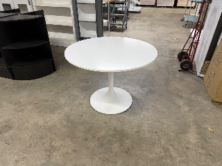 Used Round Display Table