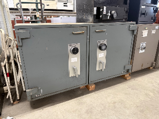 Used Amsec Safes