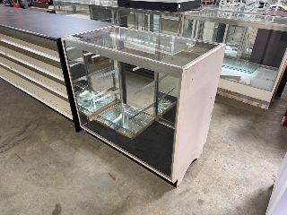 Used 42" Full Vision Showcase