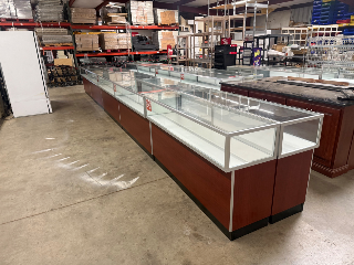 Used Woodgrain Showcases